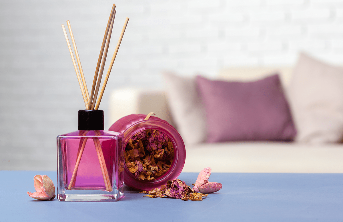 A Guide to Seasonal Scents: The Perfect Fragrance for Every Time of Year - Elle Cadeaux